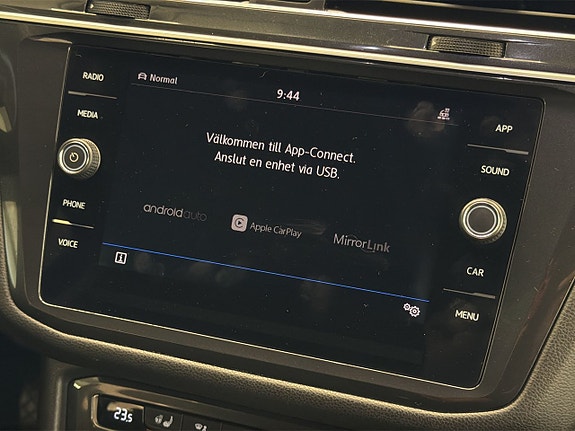 Volkswagen Tiguan Allspace 27 of 30