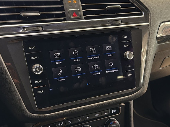 Volkswagen Tiguan Allspace 28 of 30