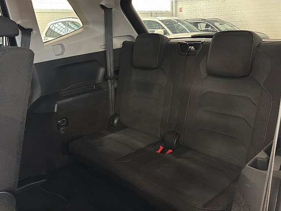 Volkswagen Tiguan Allspace 20 of 30