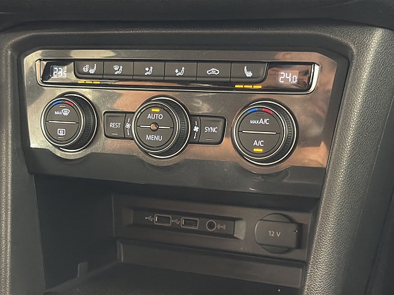 Volkswagen Tiguan Allspace 26 of 30