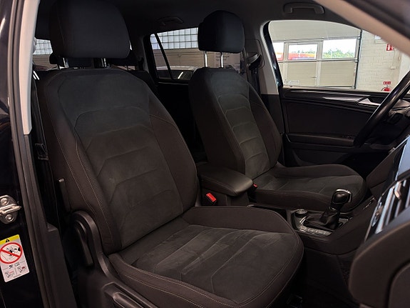 Volkswagen Tiguan Allspace 19 of 30