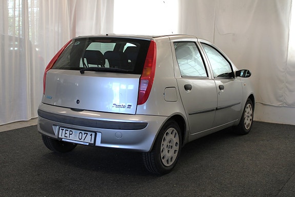 Fiat Punto 4 of 10