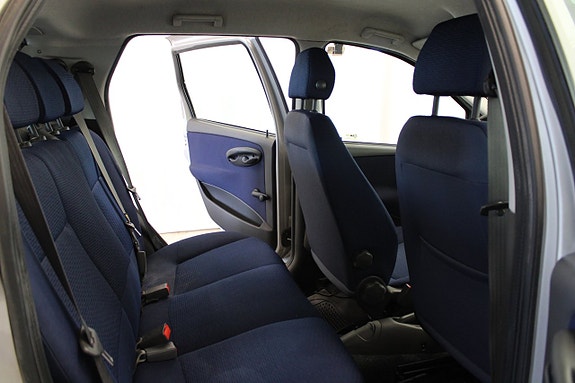 Fiat Punto 8 of 10