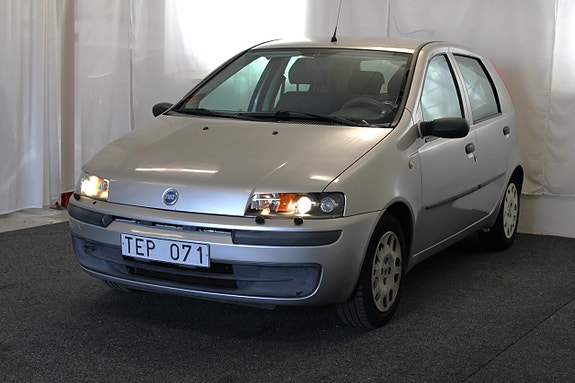 Fiat Punto 3 of 10