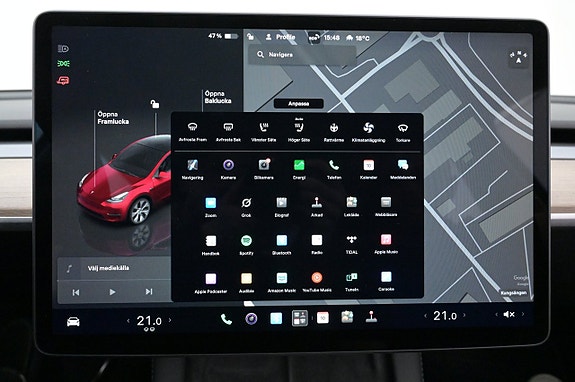 Tesla Model Y 18 of 27