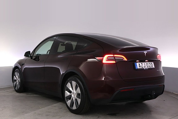 Tesla Model Y 4 of 27