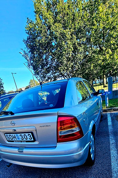 Opel Astra 4 of 5