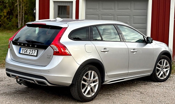 Volvo V60 Cross Country 5 of 29