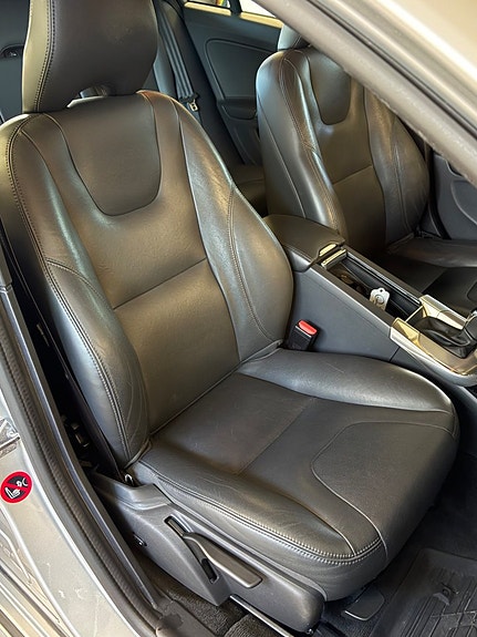 Volvo V60 Cross Country 16 of 29