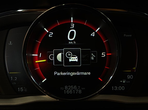 Volvo V60 Cross Country 27 of 29