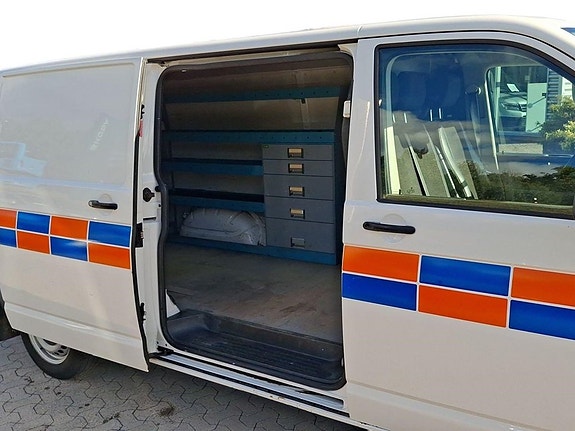 Volkswagen Transporter 13 of 15