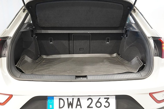 Volkswagen T-Roc 8 of 16