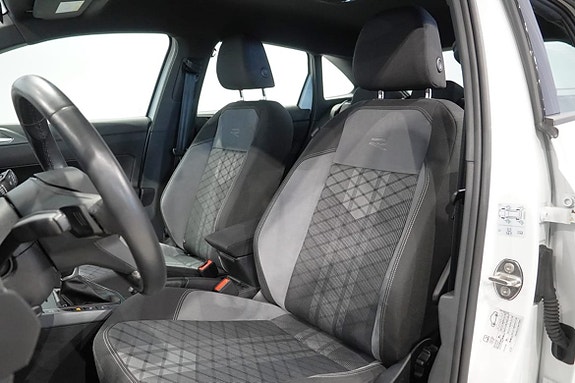 Volkswagen Taigo 8 of 14