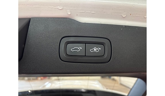 Volvo V60 Cross Country 11 of 11