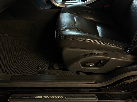 Volvo XC70 22 of 30