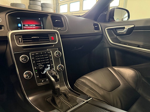 Volvo S60 12 of 22
