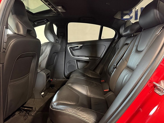Volvo S60 18 of 22