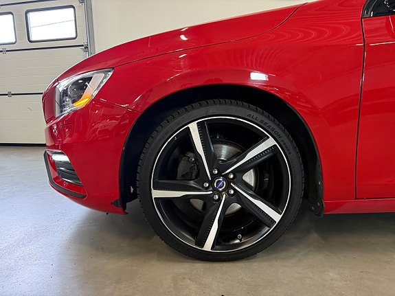 Volvo S60 7 of 22