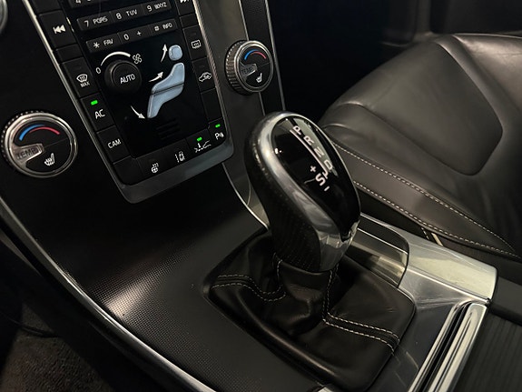 Volvo S60 13 of 22