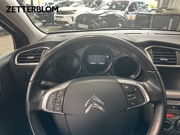 Citroen C4 11 of 16