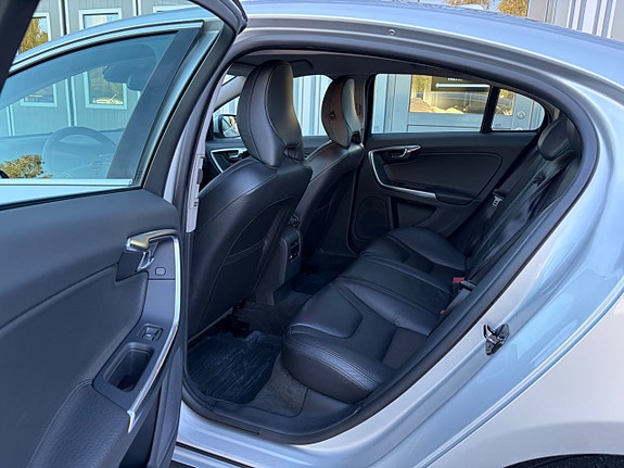 Volvo S60 14 of 20