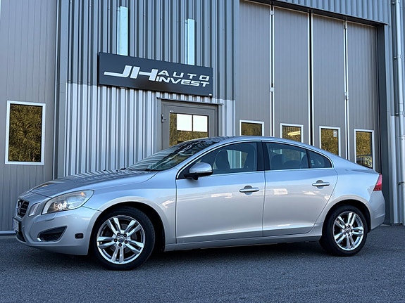 Volvo S60 7 of 20