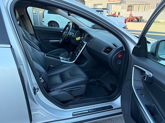 Volvo S60 12 of 20