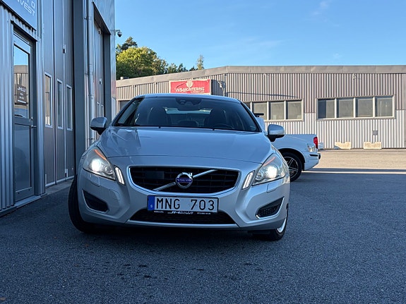 Volvo S60 8 of 20
