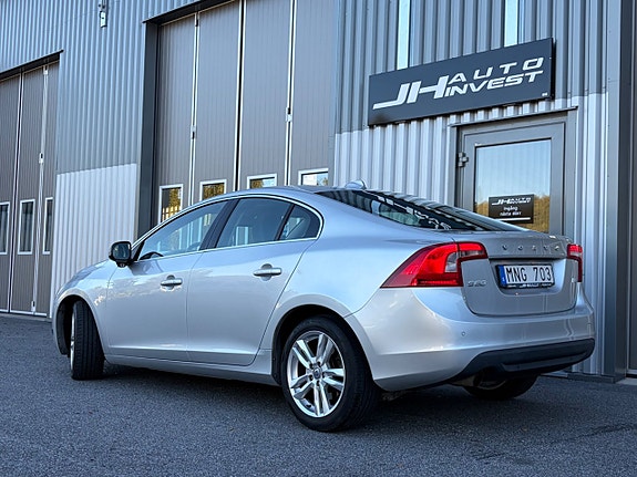 Volvo S60 5 of 20