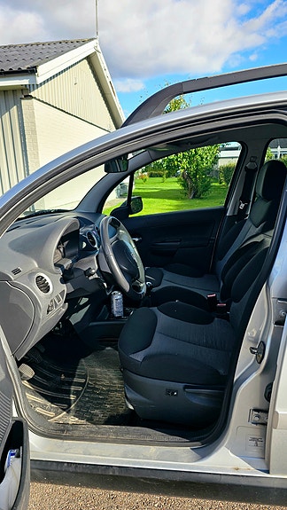 Citroen C3 2 of 3