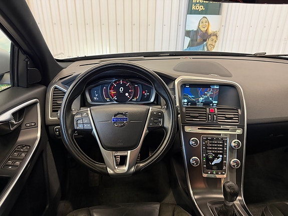 Volvo XC60 9 of 23
