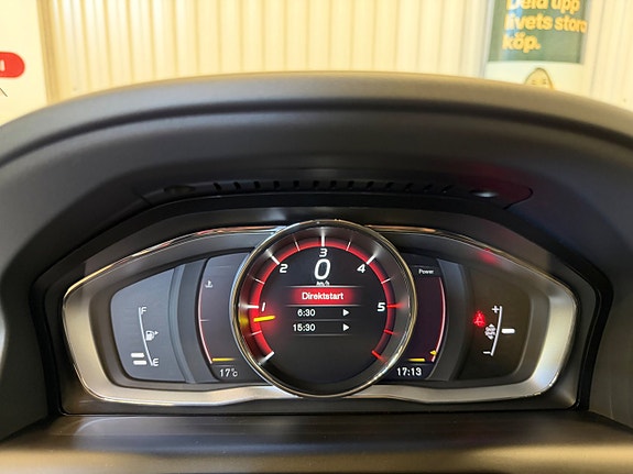 Volvo XC60 11 of 23
