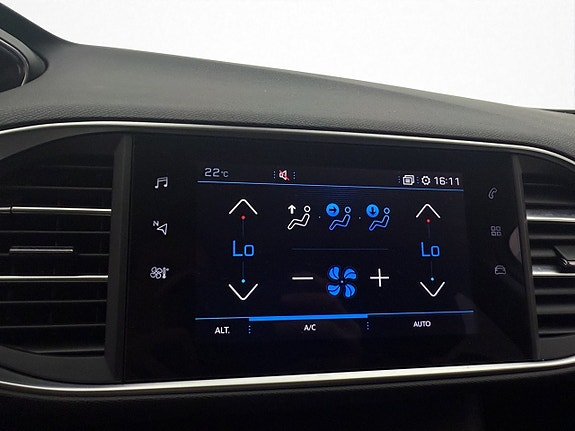 Peugeot 308 SW 26 of 30