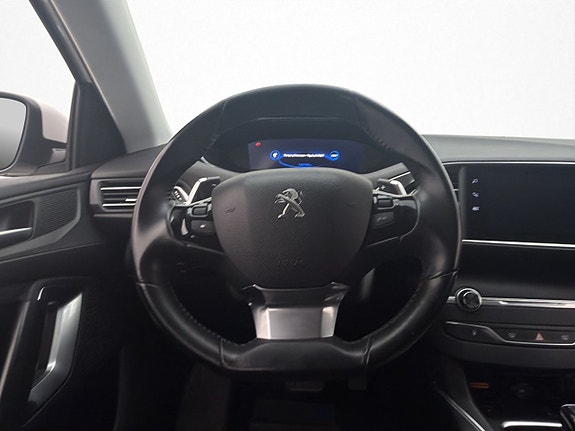 Peugeot 308 SW 14 of 30