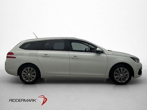 Peugeot 308 SW 9 of 30