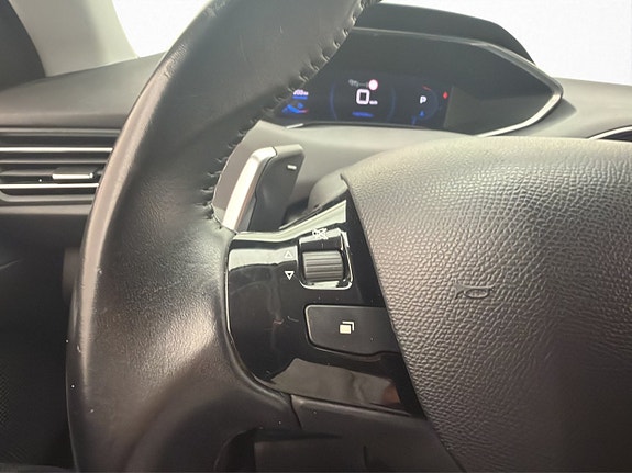 Peugeot 308 SW 18 of 30