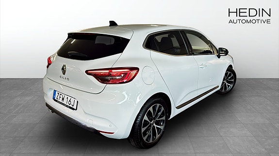 Renault Clio 2 of 9