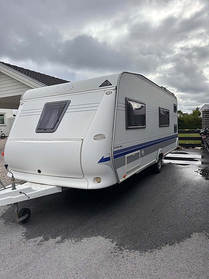 Hobby 560 Kmfe DE Luxe 2 of 8