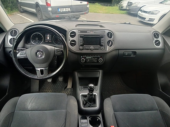 Volkswagen Tiguan 4 of 17