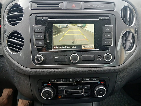 Volkswagen Tiguan 8 of 17