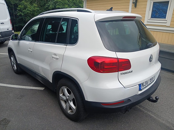 Volkswagen Tiguan 12 of 17