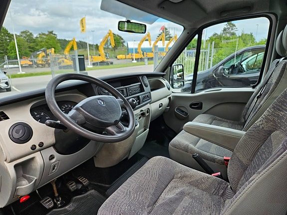 Renault Master 10 of 15