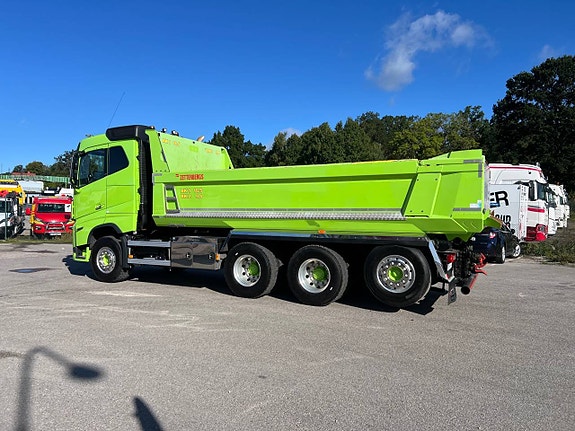 Volvo FH16 550 8x4*4 Tridem Tippbil I-See, Fullutrustad 2 of 12