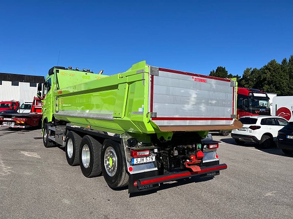 Volvo FH16 550 8x4*4 Tridem Tippbil I-See, Fullutrustad 3 of 12