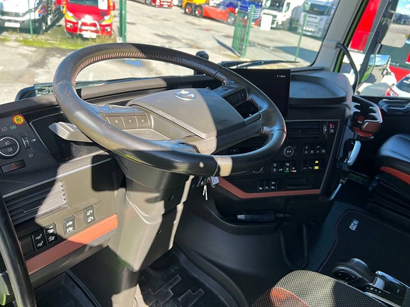 Volvo FH16 550 8x4*4 Tridem Tippbil I-See, Fullutrustad 12 of 12