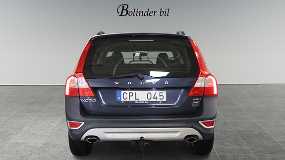 Volvo XC70 5 of 23