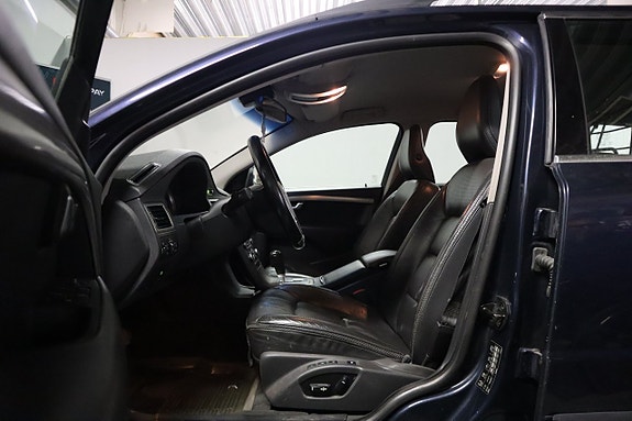 Volvo XC70 9 of 23