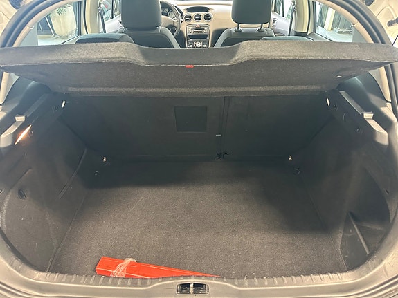 Peugeot 308 6 of 18