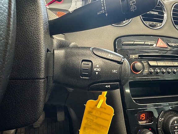 Peugeot 308 16 of 18