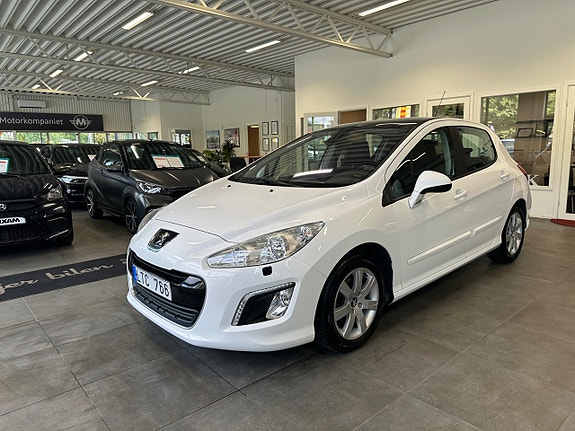 Peugeot 308 2 of 18